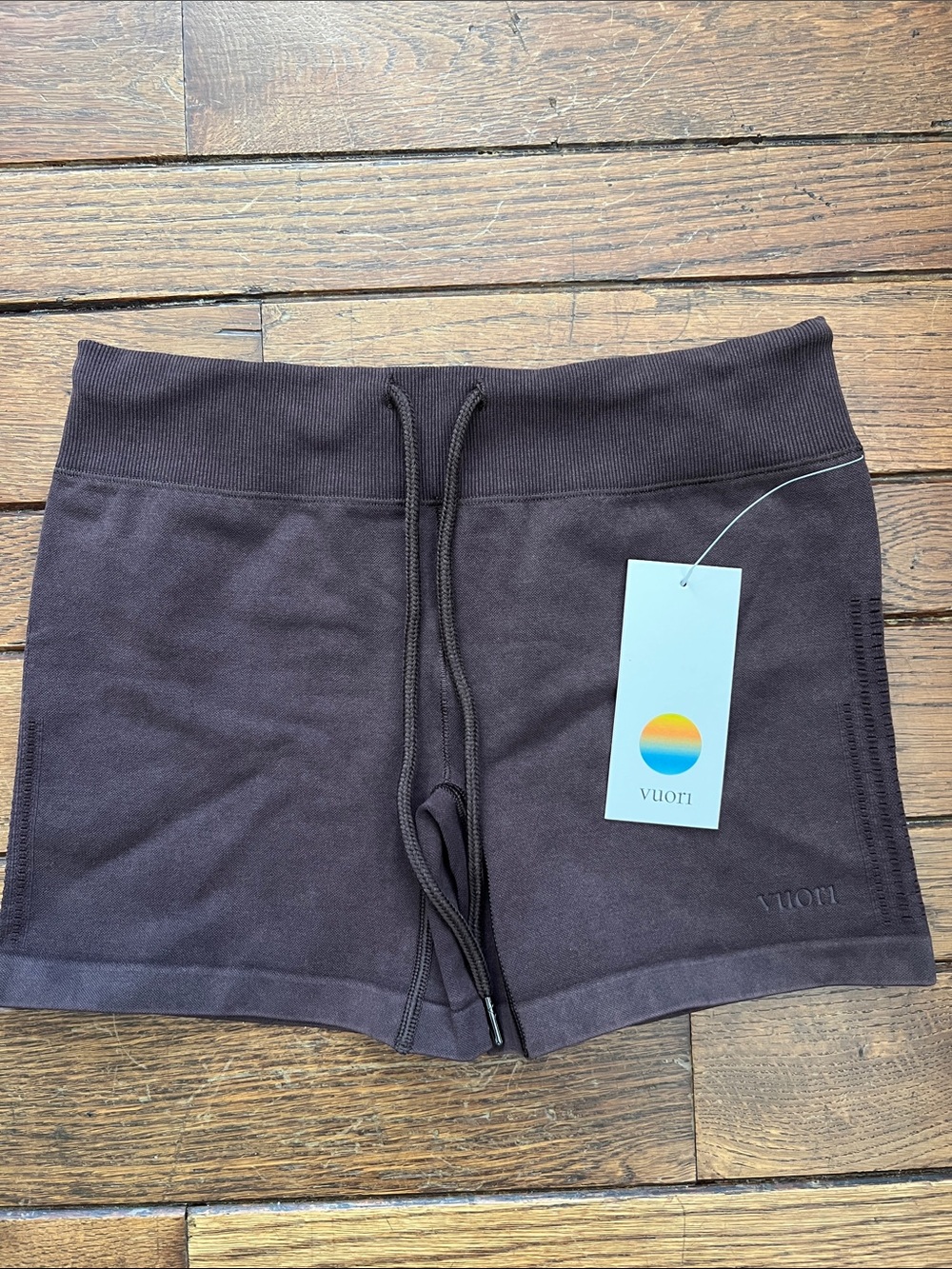 Vuori French Roast Brown Pointelle Seamless Shorts 4" Size Small NWT